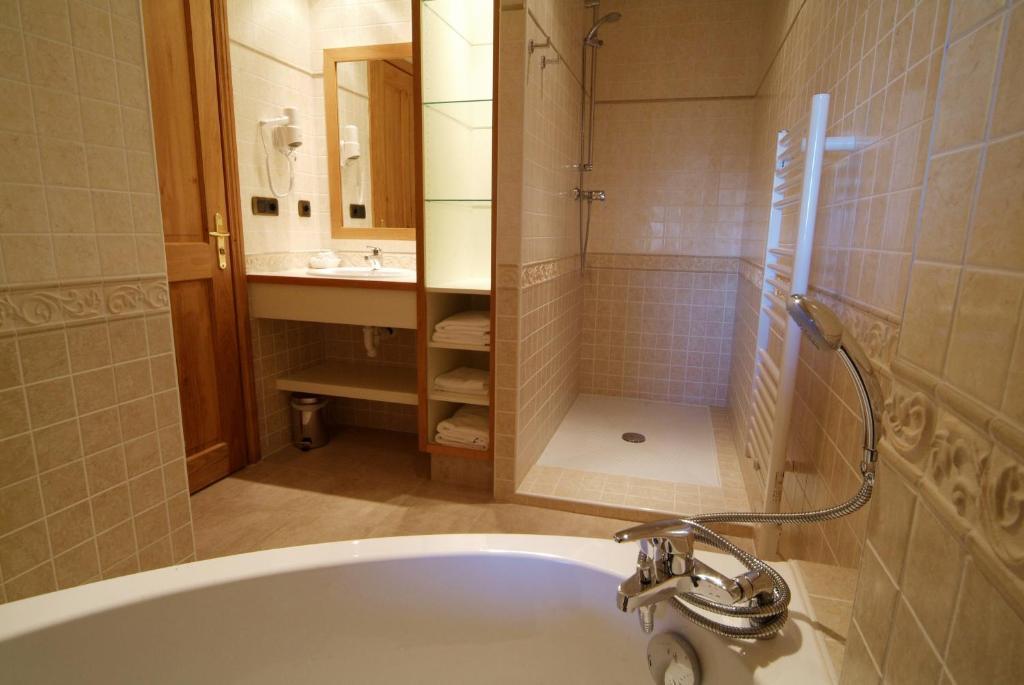 Hotel La Placa Garriguella Pokój zdjęcie